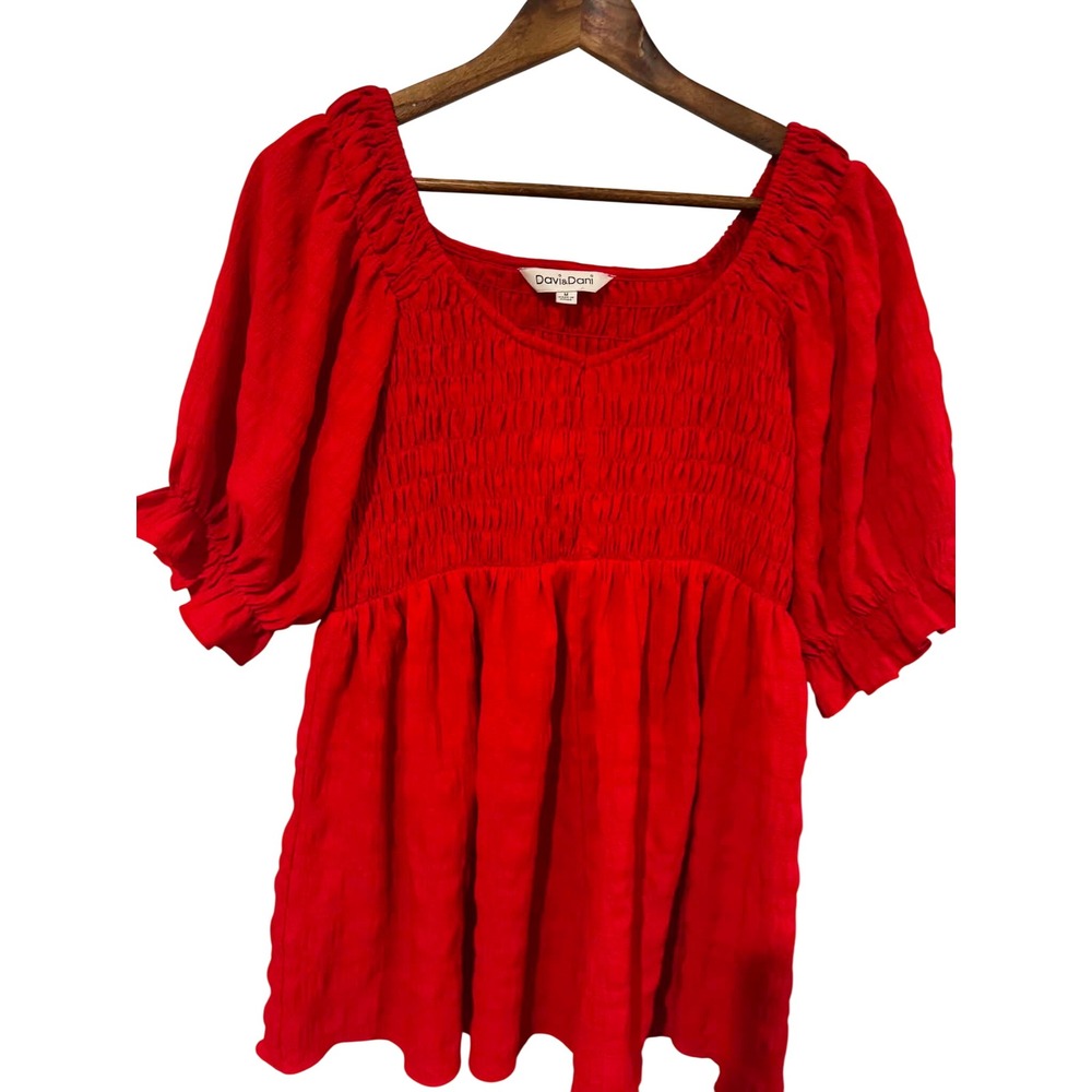 Davi & Dani Smocked‎ Top Women Size M Red Excellent Puff Sleeve Babydoll Blouse